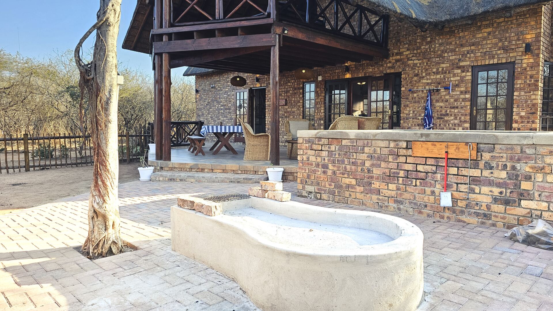 Built-in braai and fire pit at Kruger Umoya