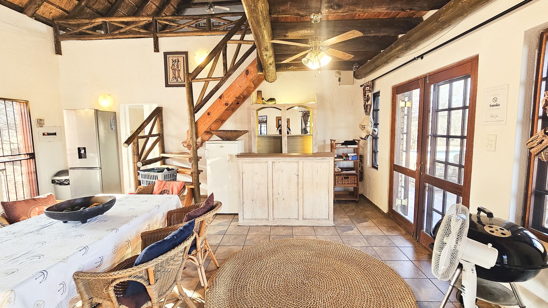 Downstairs bar and dining area at Kruger Umoya